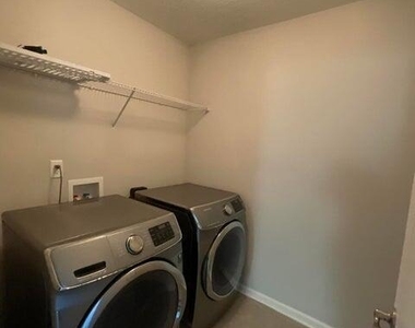 12127 Narrowleaf Court - Photo Thumbnail 15