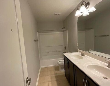 12127 Narrowleaf Court - Photo Thumbnail 9