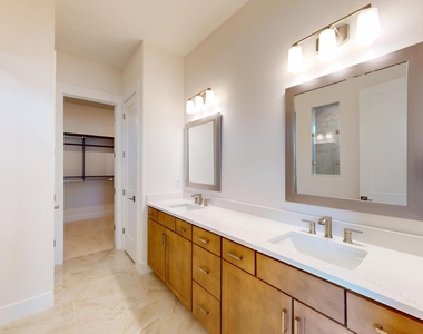 267 Luminous Avenue - Photo Thumbnail 20