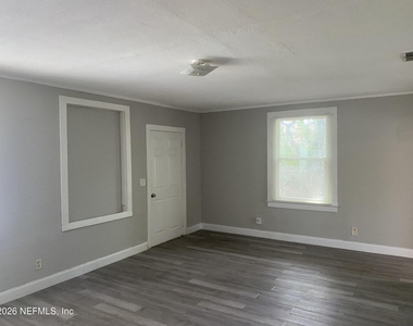 2854 Wickwire Street - Photo Thumbnail 10