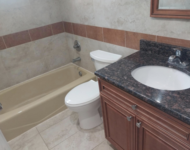 629 W 65th Street - Photo Thumbnail 9