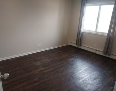 629 W 65th Street - Photo Thumbnail 5