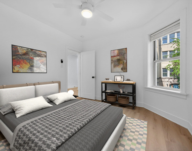 6312 N Artesian Avenue - Photo Thumbnail 9