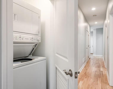 5979 N Elston Avenue - Photo Thumbnail 9