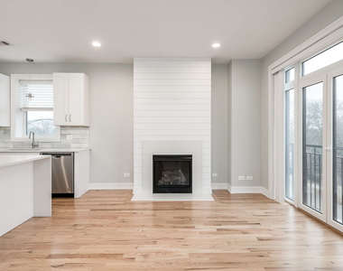 5979 N Elston Avenue - Photo Thumbnail 6