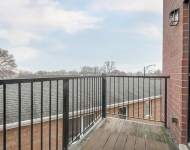 5979 N Elston Avenue - Photo Thumbnail 17