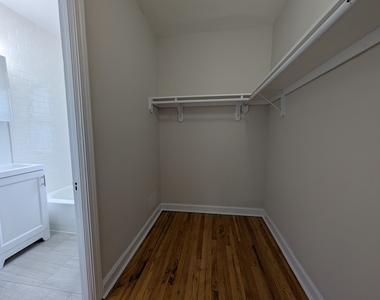 2700 N Spaulding Avenue - Photo Thumbnail 6