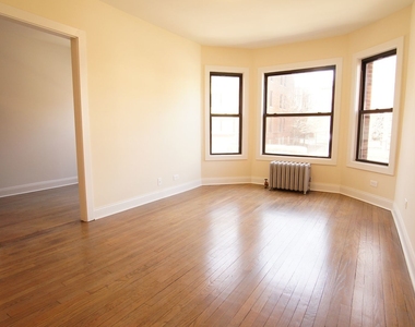 2639 N Spaulding Avenue - Photo Thumbnail 1