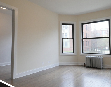 2639 N Spaulding Avenue - Photo Thumbnail 2