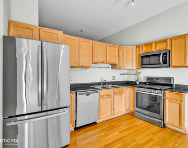 1 S Leavitt Street - Photo Thumbnail 12