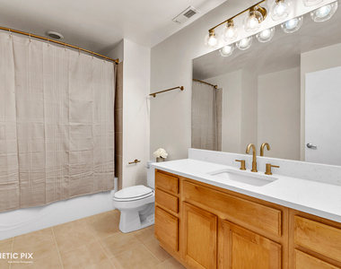 1 S Leavitt Street - Photo Thumbnail 25