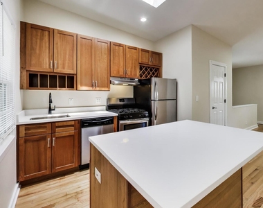 2233 W Armitage Avenue - Photo Thumbnail 4