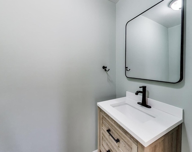 2233 W Armitage Avenue - Photo Thumbnail 7