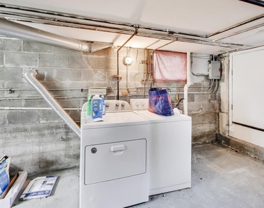 2233 W Armitage Avenue - Photo Thumbnail 12