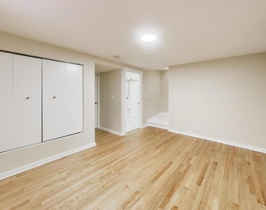 2233 W Armitage Avenue - Photo Thumbnail 9