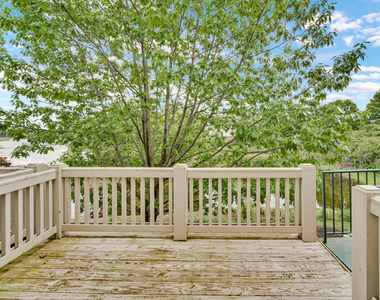 439 Bay Tree Circle - Photo Thumbnail 32