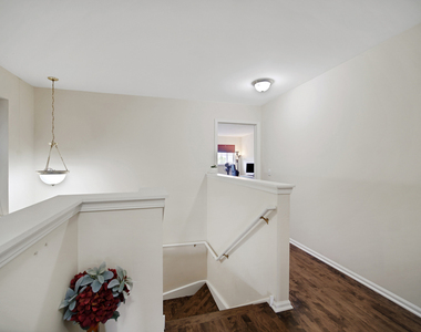 439 Bay Tree Circle - Photo Thumbnail 18