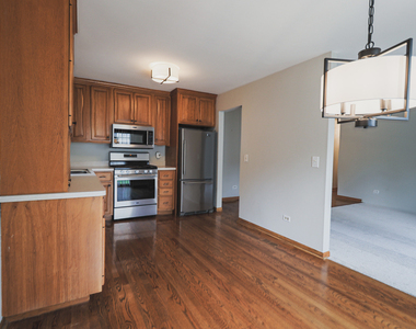 1000 Hunter Street - Photo Thumbnail 3