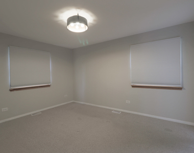 1000 Hunter Street - Photo Thumbnail 14