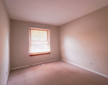 1000 Hunter Street - Photo Thumbnail 13