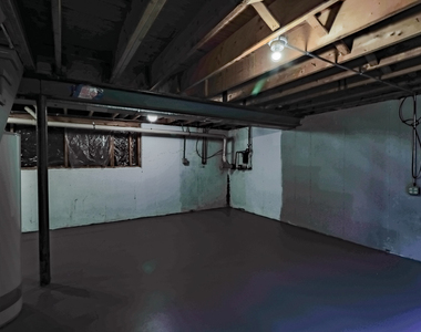 1000 Hunter Street - Photo Thumbnail 23