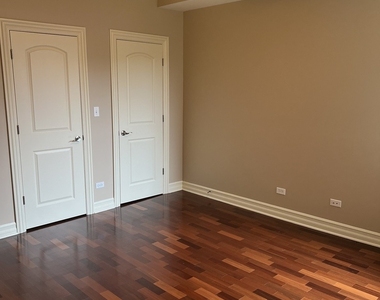 1367 E 64th Street - Photo Thumbnail 17