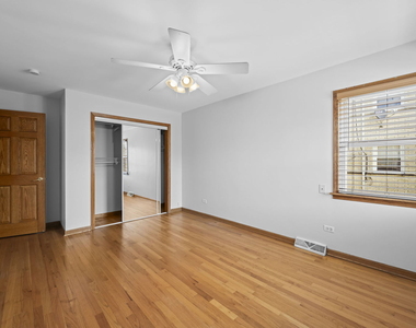 8610 W Summerdale Avenue - Photo Thumbnail 10