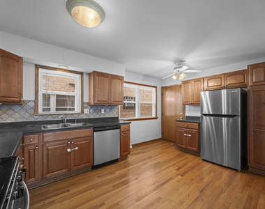 8610 W Summerdale Avenue - Photo Thumbnail 5