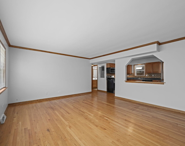 8610 W Summerdale Avenue - Photo Thumbnail 2