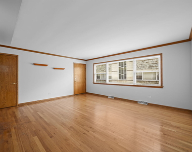 8610 W Summerdale Avenue - Photo Thumbnail 4