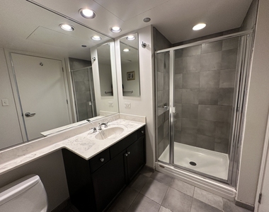 130 N Garland Court - Photo Thumbnail 17