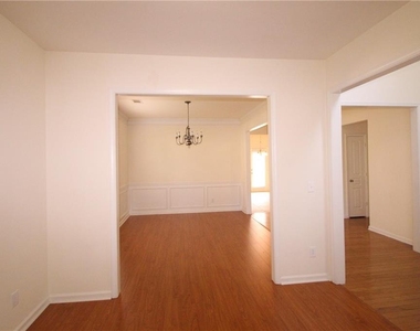 1961 Stoney Chase Drive - Photo Thumbnail 2