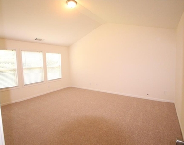 1961 Stoney Chase Drive - Photo Thumbnail 20