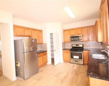 1961 Stoney Chase Drive - Photo Thumbnail 6