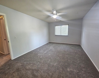 1182 Northbury Lane - Photo Thumbnail 17