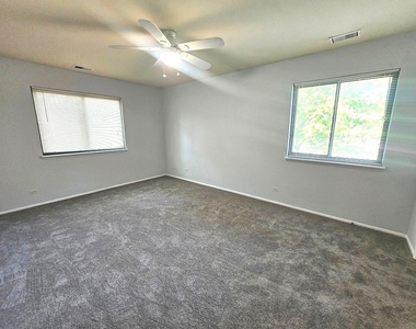 1182 Northbury Lane - Photo Thumbnail 13