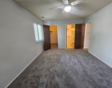 1182 Northbury Lane - Photo Thumbnail 16