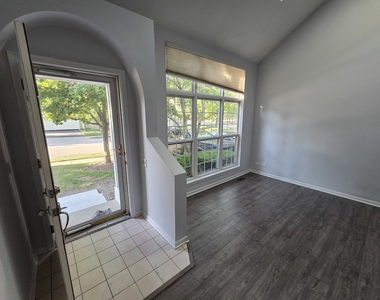 4793 Amber Circle - Photo Thumbnail 2