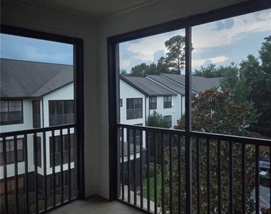 211 North Avenue - Photo Thumbnail 14