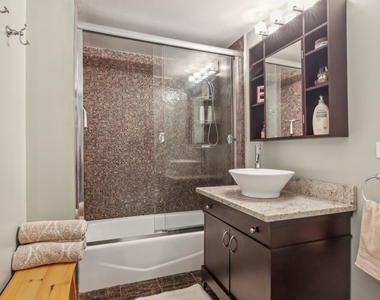 400 W Ontario Street - Photo Thumbnail 14