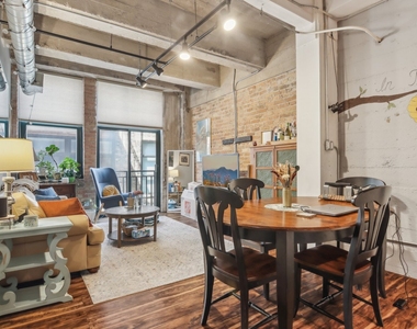 400 W Ontario Street - Photo Thumbnail 4