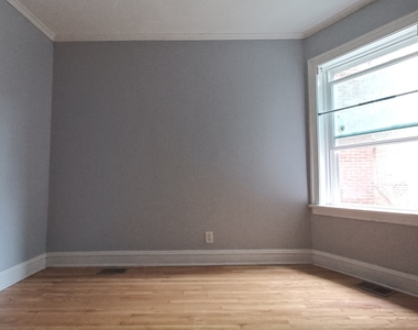 7307 S Bennett Avenue - Photo Thumbnail 4