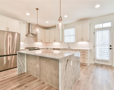 5858 Westin Road - Photo Thumbnail 7