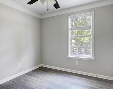 4940 Tanners Spring Drive - Photo Thumbnail 16