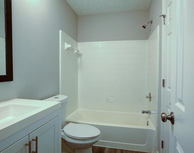 4940 Tanners Spring Drive - Photo Thumbnail 17