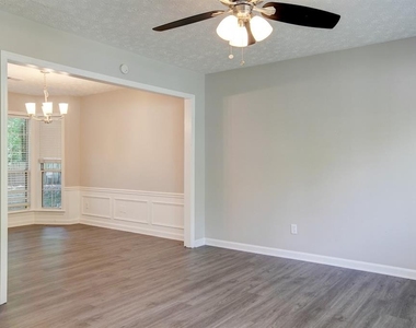4940 Tanners Spring Drive - Photo Thumbnail 7