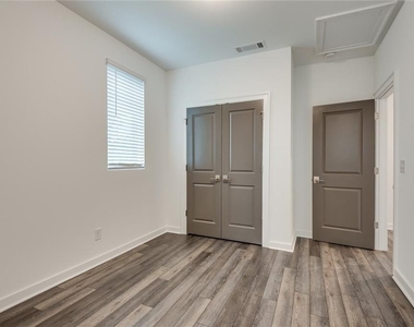 513 Burton Drive - Photo Thumbnail 28