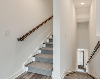 513 Burton Drive - Photo Thumbnail 33