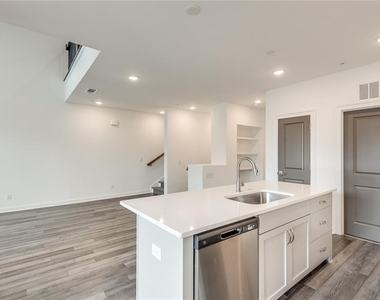 513 Burton Drive - Photo Thumbnail 15