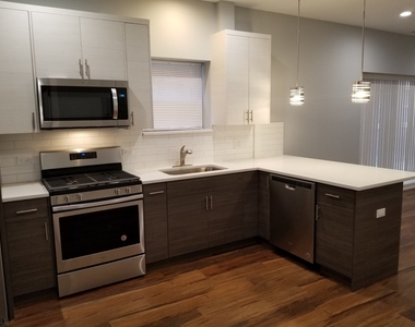 4851 N Central Avenue - Photo Thumbnail 2